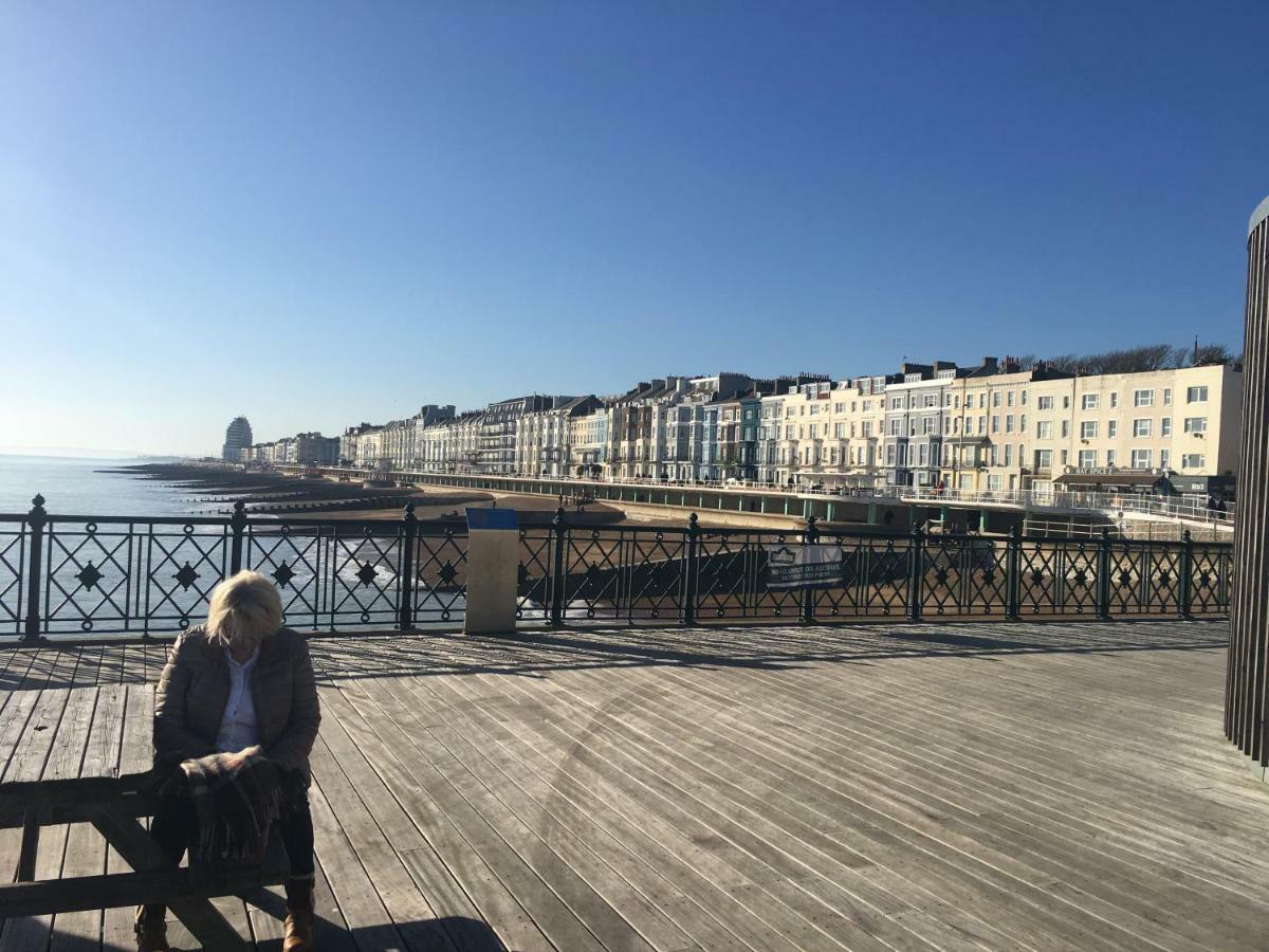 Sea View Juliette Apartment Hastings Exterior foto